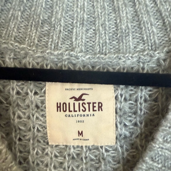 Woman Hollister Light Gray Knit Pullover M - Picture 2 of 4